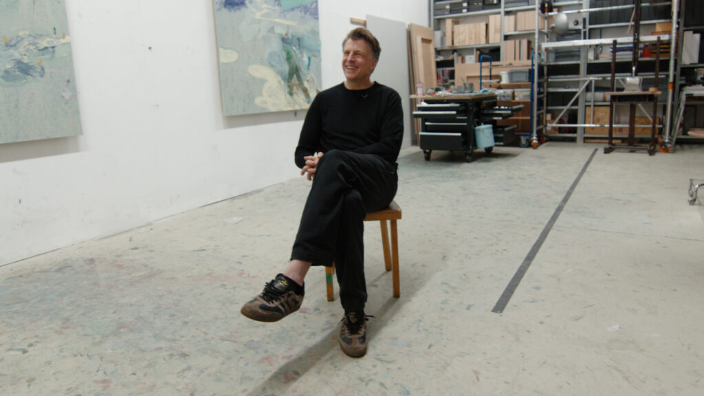 transparent video.00 00 34 08.still003